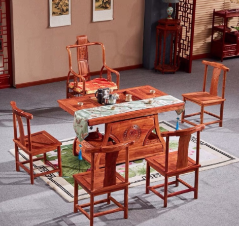 紅木家具，應(yīng)該怎么搭配擺設(shè)?